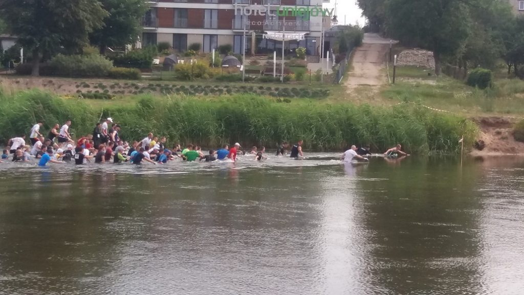 Początek biegu - ja jeszcze z tyłu